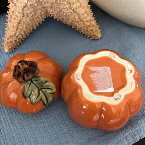 Sonoma Pumpkin Spice Candle - Picture 4 of 4